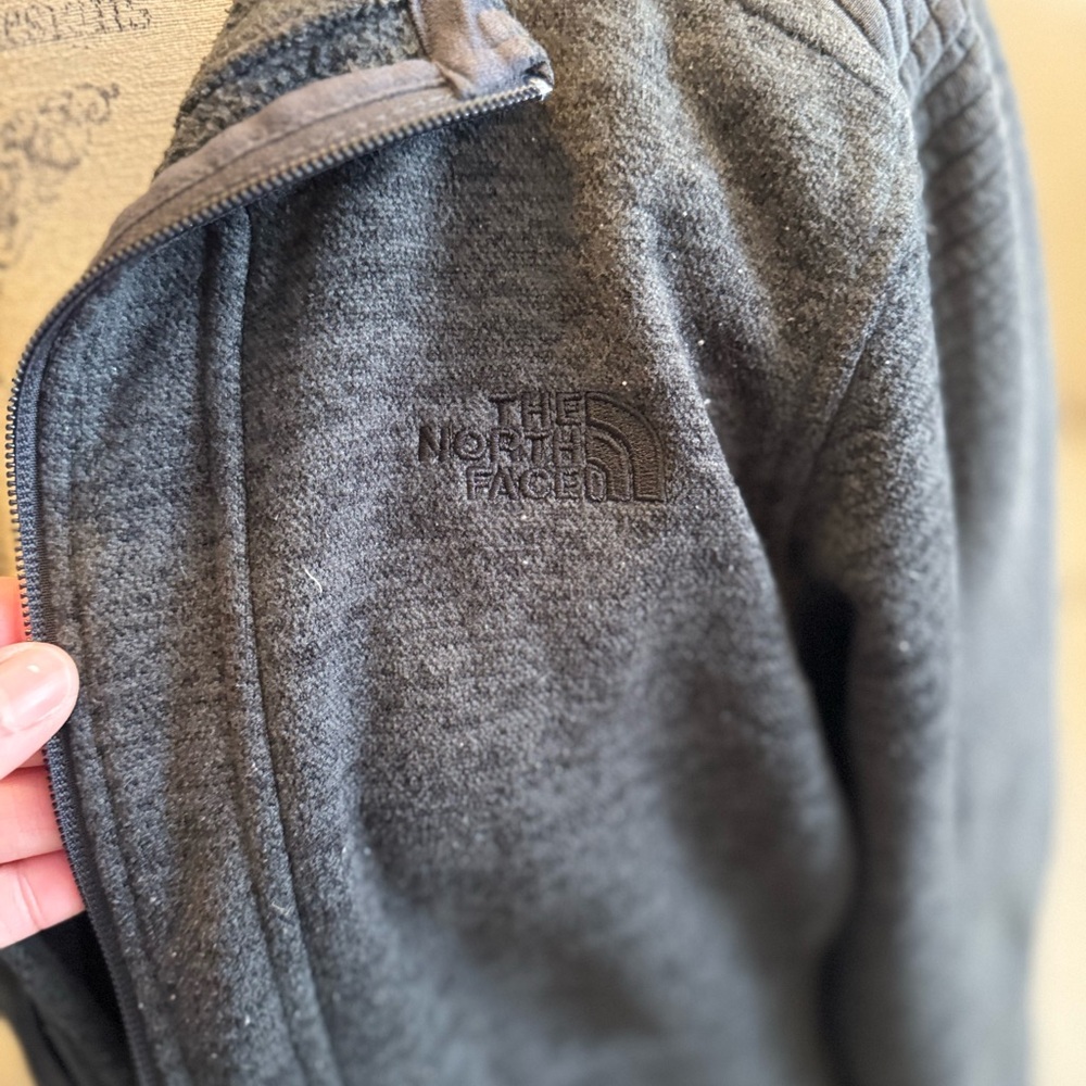 Gray Utility Jacket with High Collar and Zip-Up Style - Picture 2 of 5